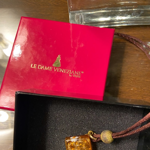 New glass necklace and earring set from Italy - Picture 4 of 5